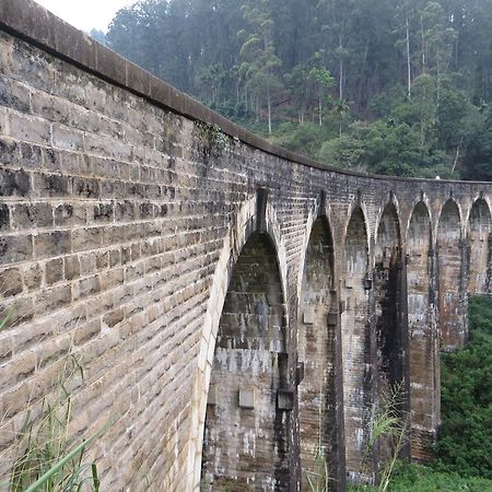 Funky Lanka Tours Otel Kandy Dış mekan fotoğraf